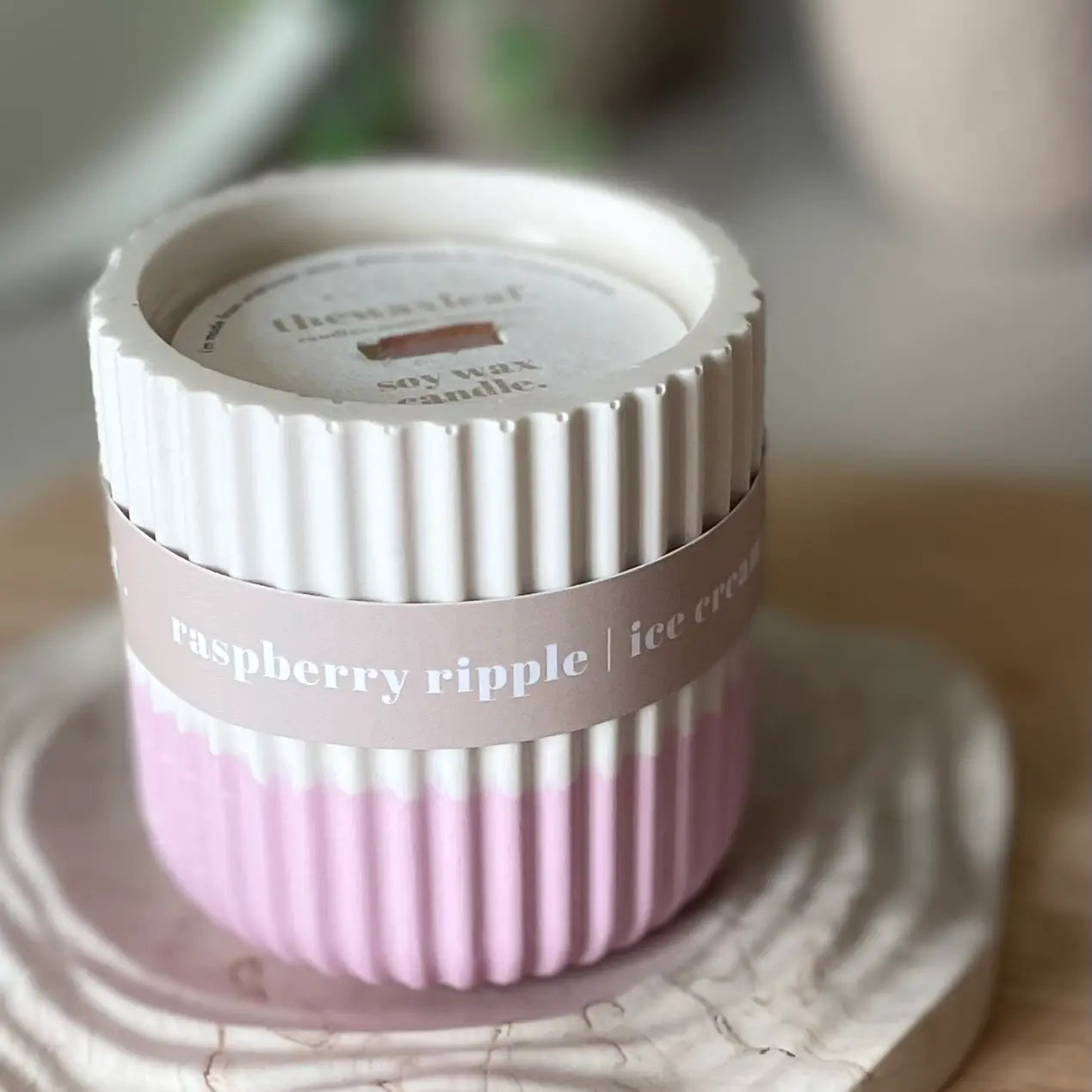 Wax Leaf - Large Candle - Raspberry Ripple