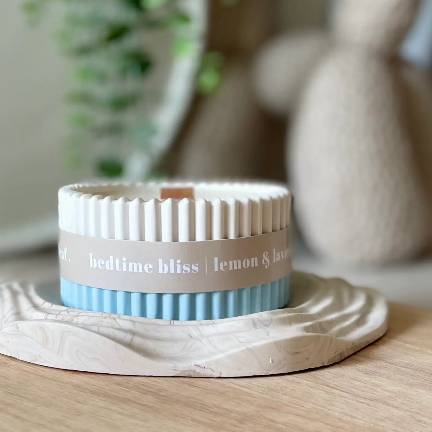 Wax Leaf - Small Candle - Bedtime