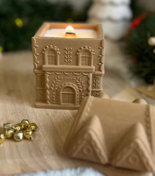 Wax Leaf - Gingerbread Cottage Candle - Taupe