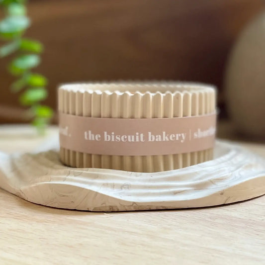 Wax Leaf - Small Candle - Biscuit Bakery