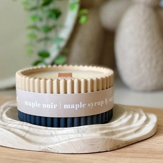 Wax Leaf - Small Candle - Maple Syrup