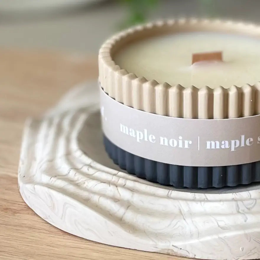 Wax Leaf - Small Candle - Maple Syrup