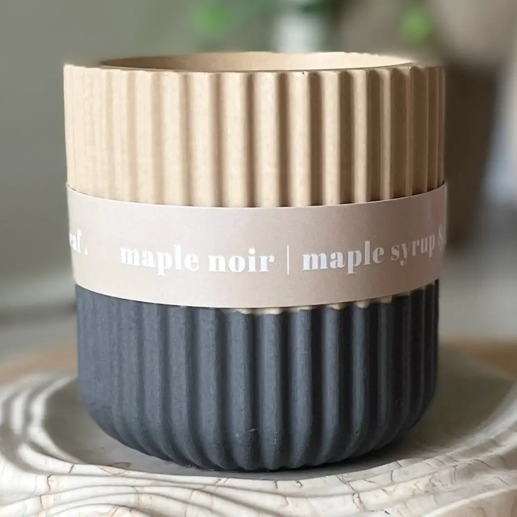 Wax Leaf - Large Candle - Maple Syrup
