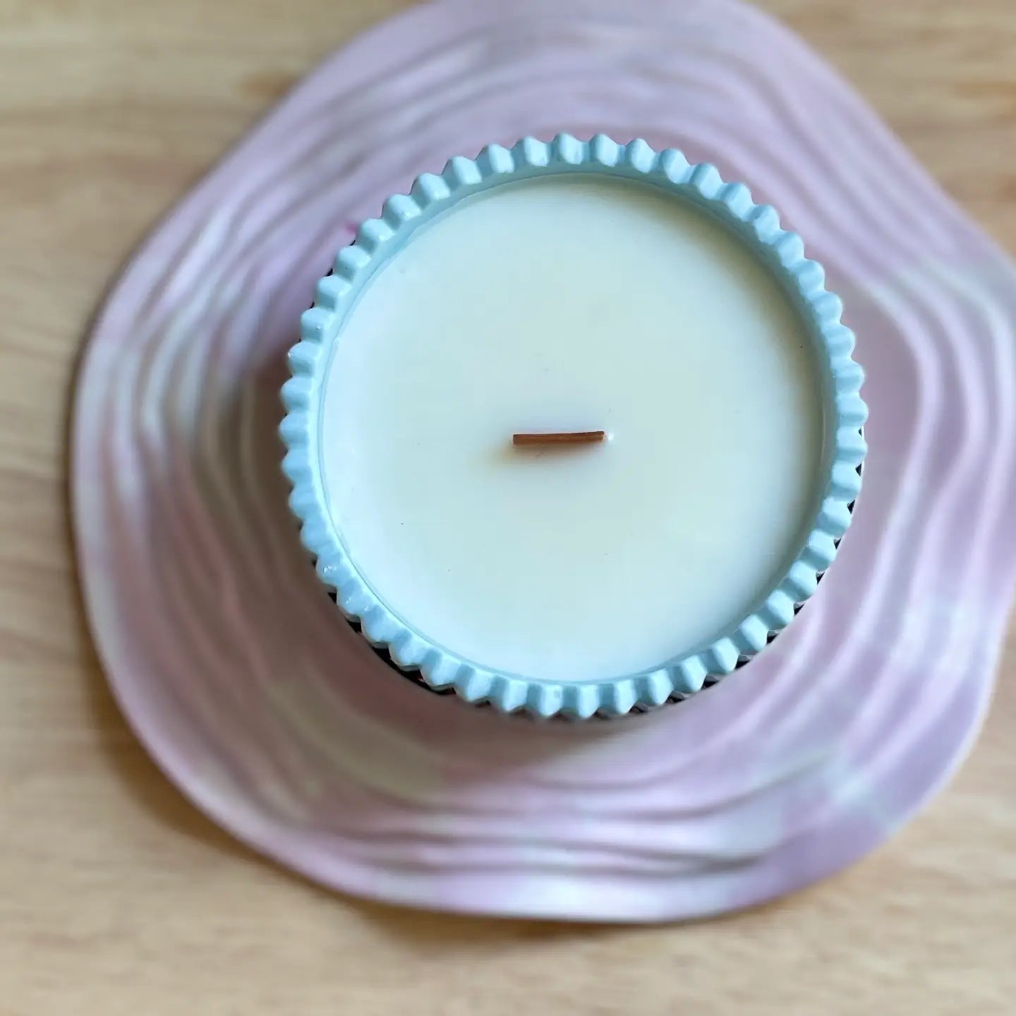 Wax Leaf - Small Candle - Honey Oats