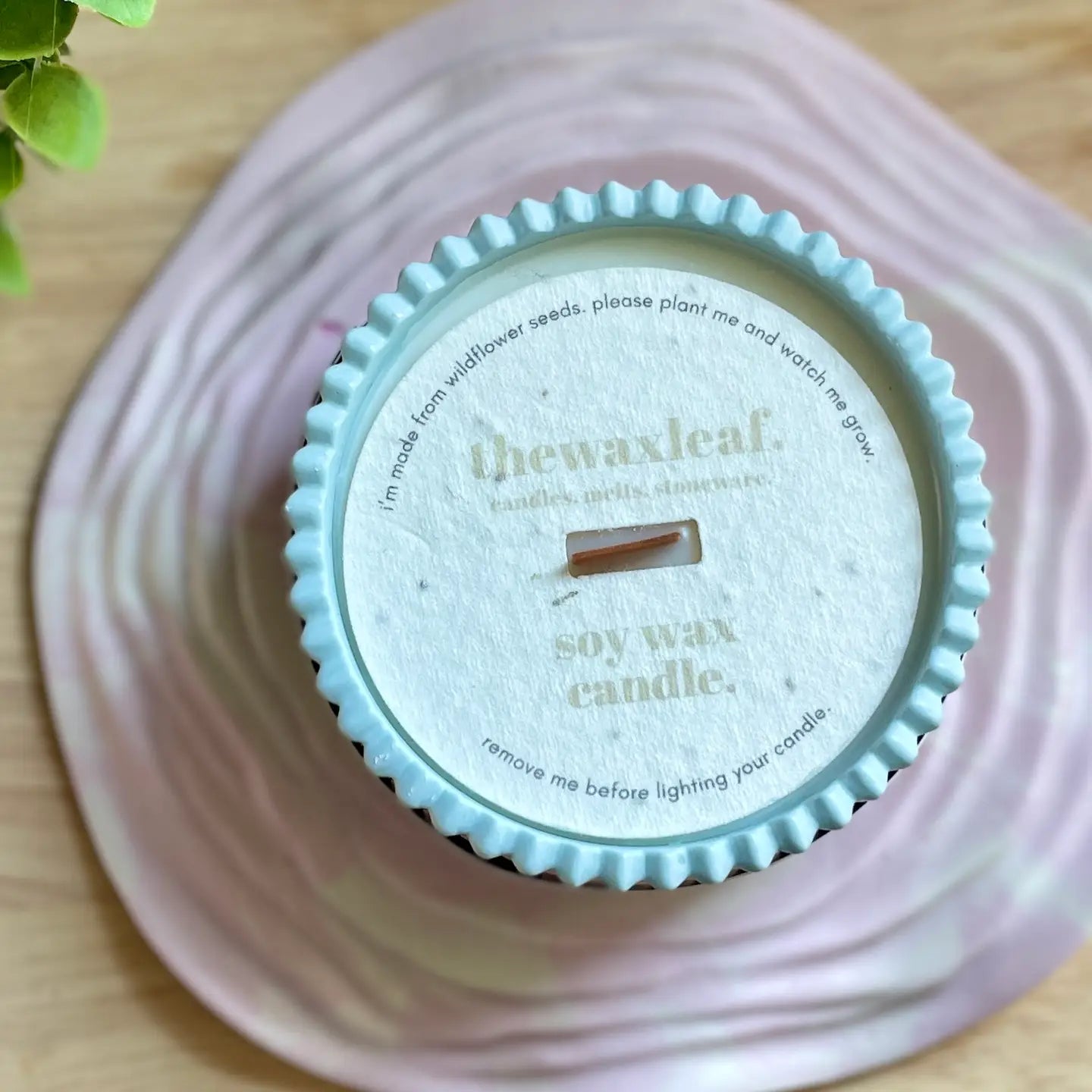 Wax Leaf - Small Candle - Honey Oats